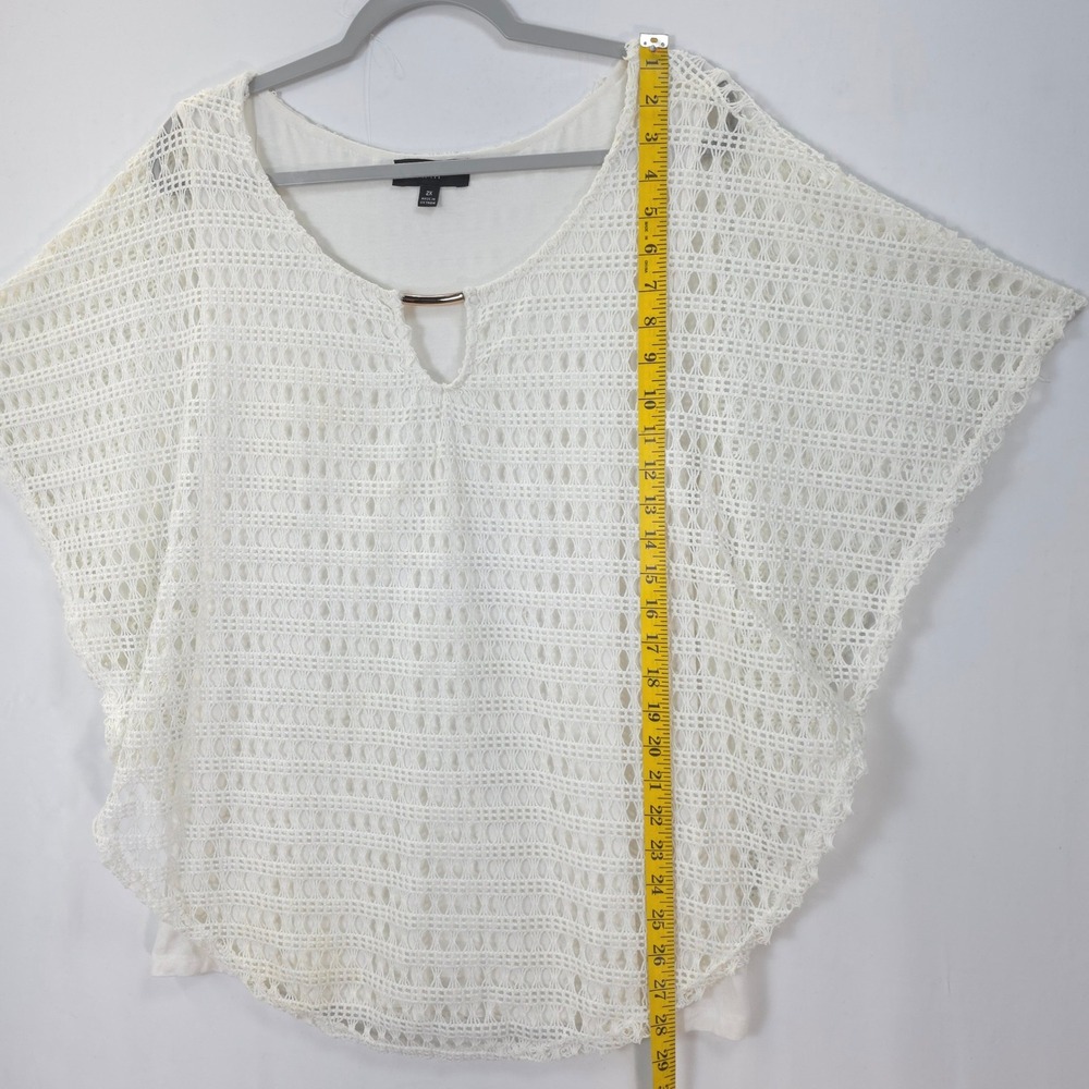NAÏF White Crochet Lace Poncho Top Boho Beach Cover Up 2X Resortwear Festive - Picture 3 of 10